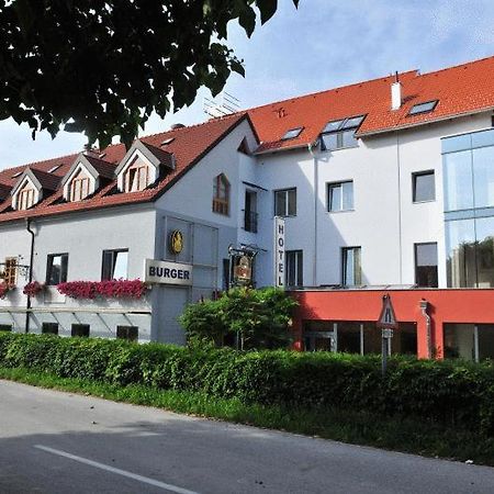 Gasthof Hotel Zur Goldenen Krone Furth bei Gottweig エクステリア 写真